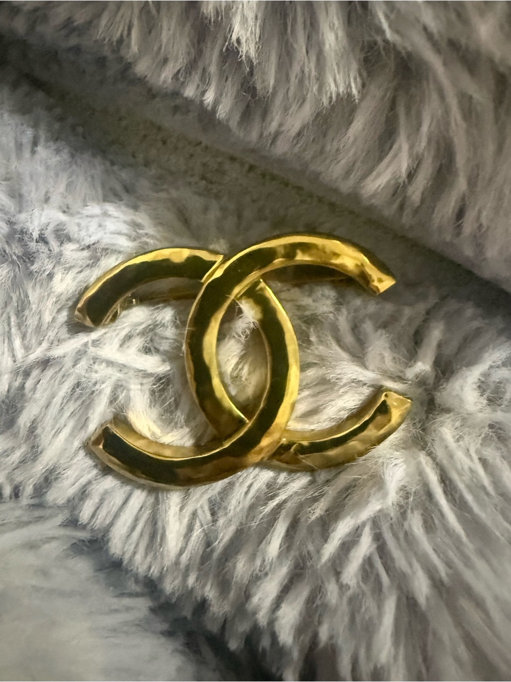 CHANEL Gold-tone Hammered CC Logo Brooch